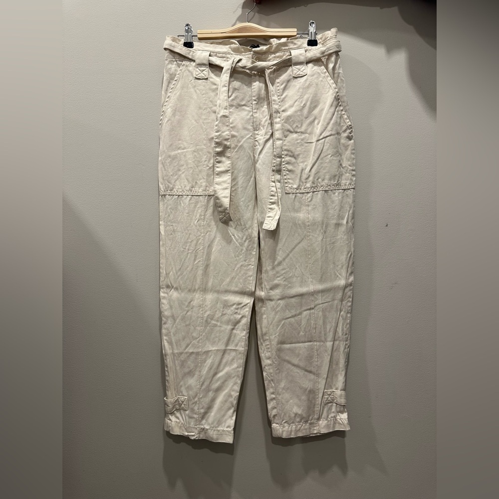 Banana Republic Tencel Cargo Pant in Cream size 10